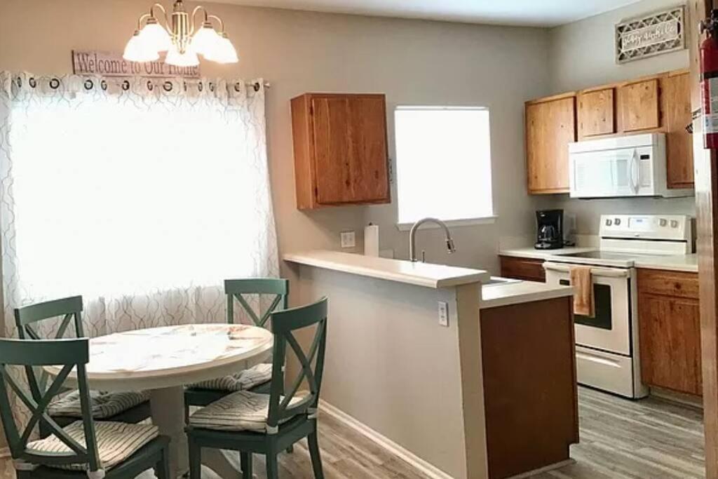 Cozy Beachside Condo With Pool View Corpus Christi Esterno foto